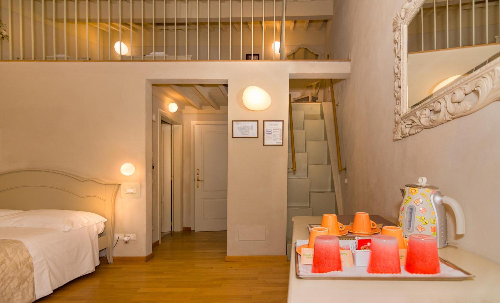 Gasthuis Residenza D'epoca Relais I Miracoli 2*